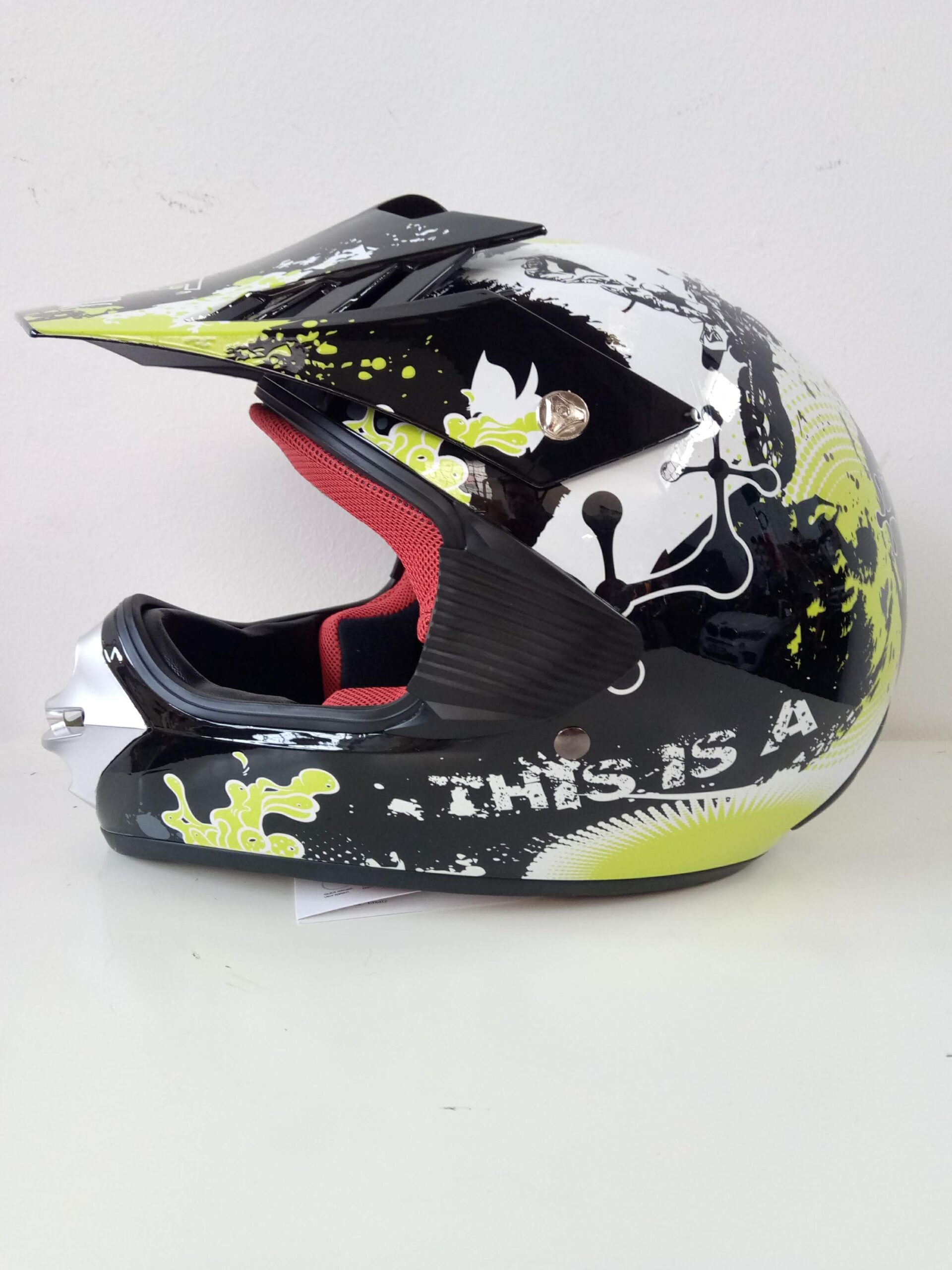 Helmet fun 16