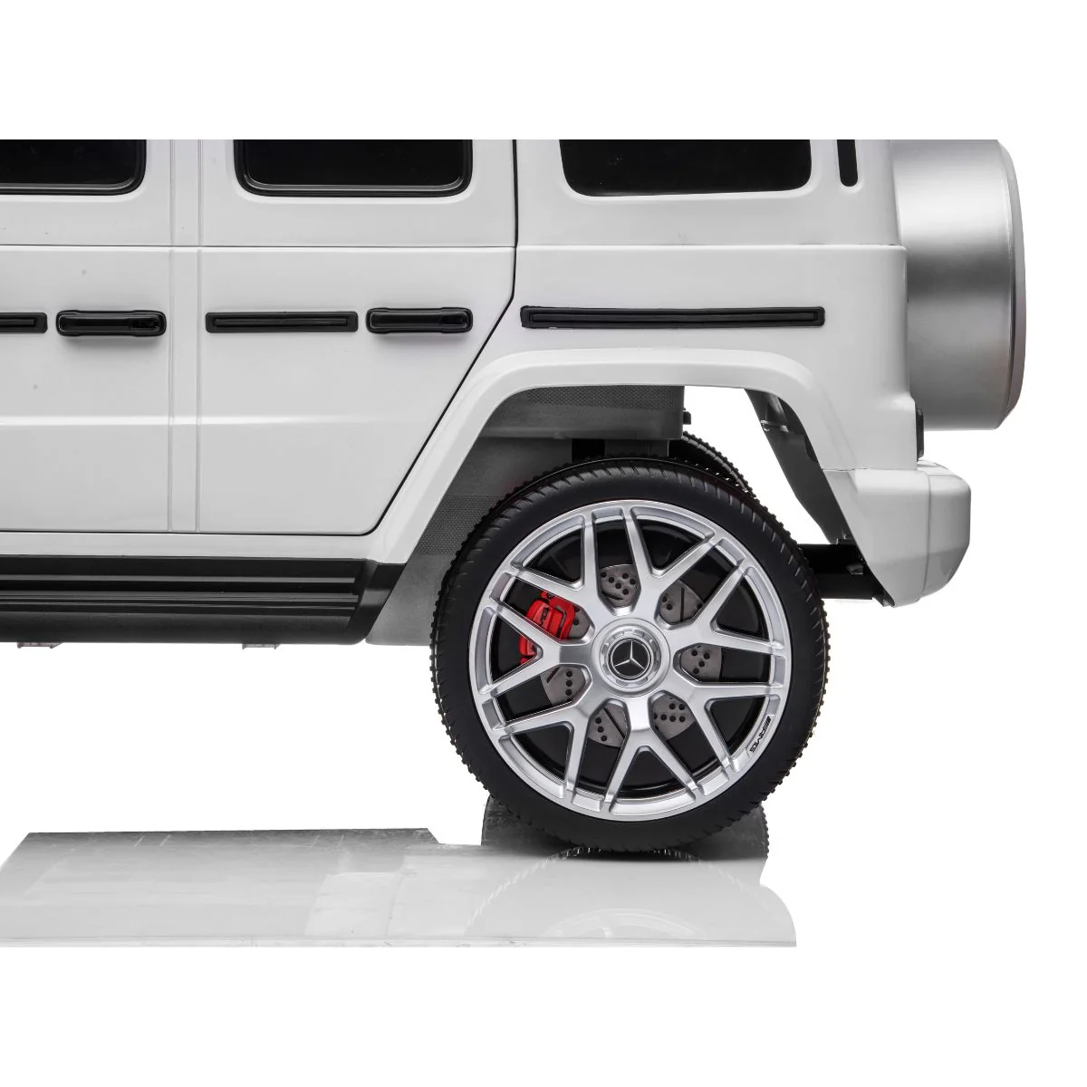 Masinuta electrica Mercedes-Benz G63 AMG pentru copii - imagine 5
