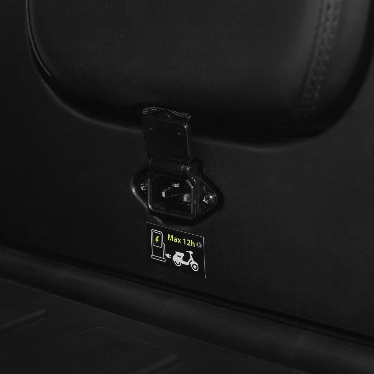 Triciclu Electric Fara Permis Motor 1000W Alb Omologat RAR7